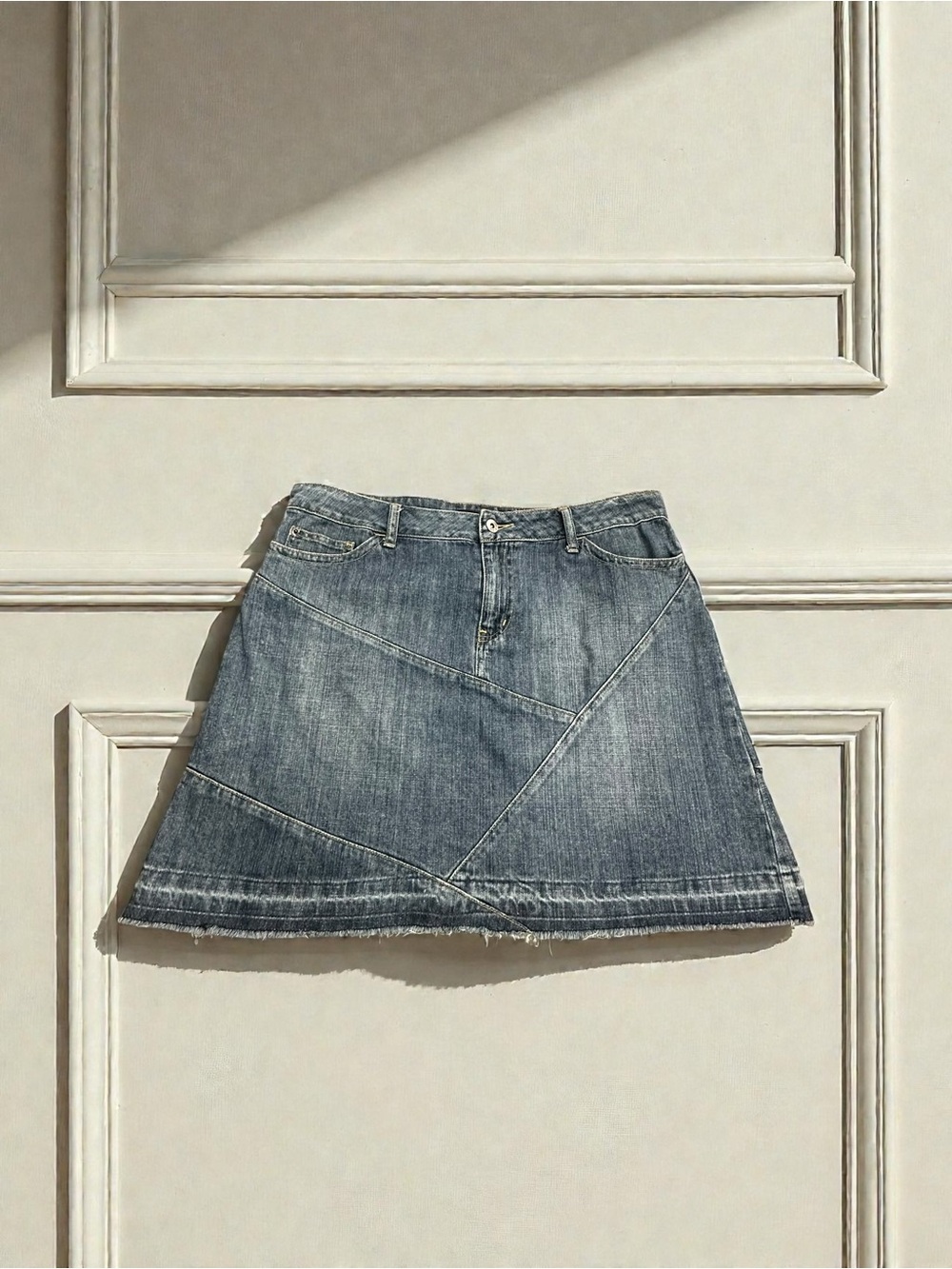 Noir Denim Mini Skirt. Size: 12